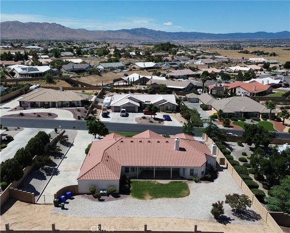 20230 Quail Run Road, Apple Valley, CA 92308
