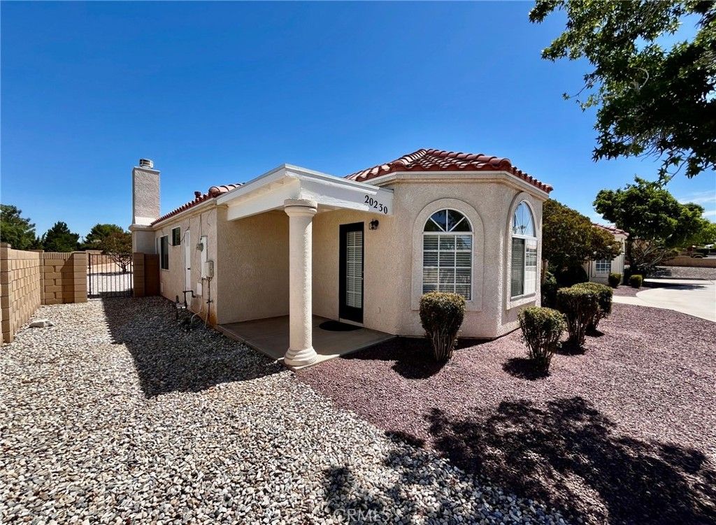 Image 14 of property listing at 20230 Quail Run Road, Apple Valley, CA 92308
