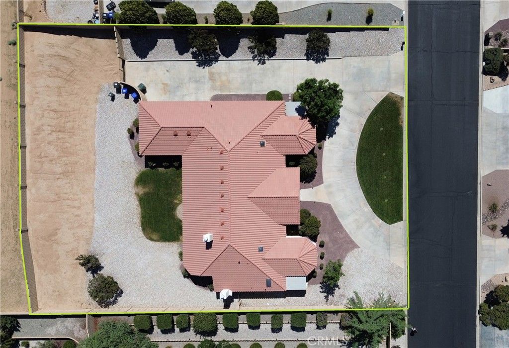 Image 24 of property listing at 20230 Quail Run Road, Apple Valley, CA 92308