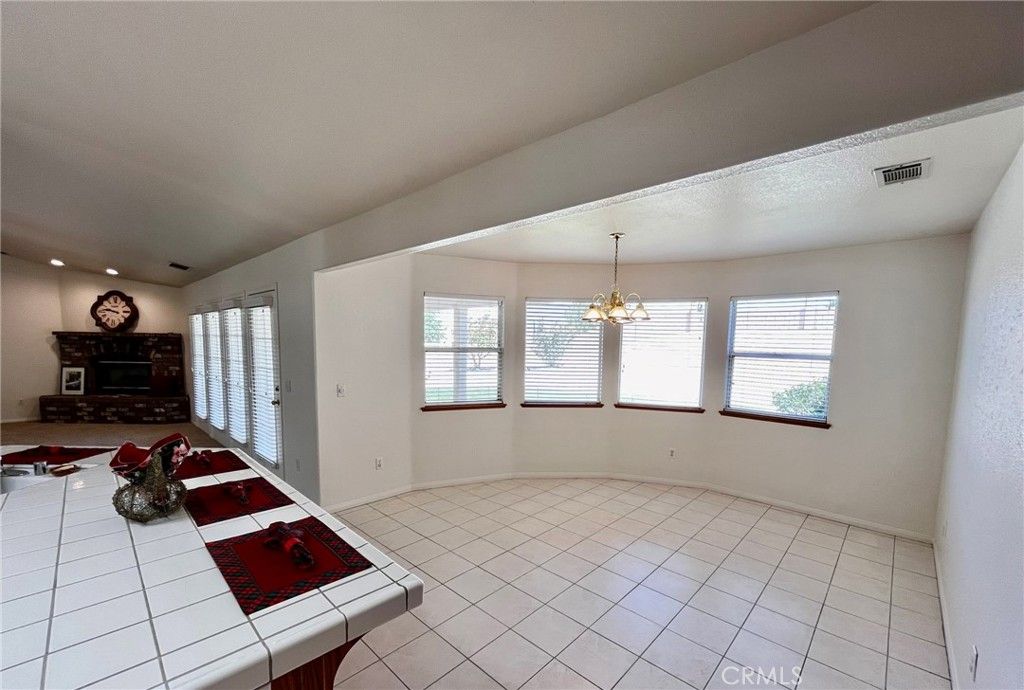 Image 29 of property listing at 20230 Quail Run Road, Apple Valley, CA 92308