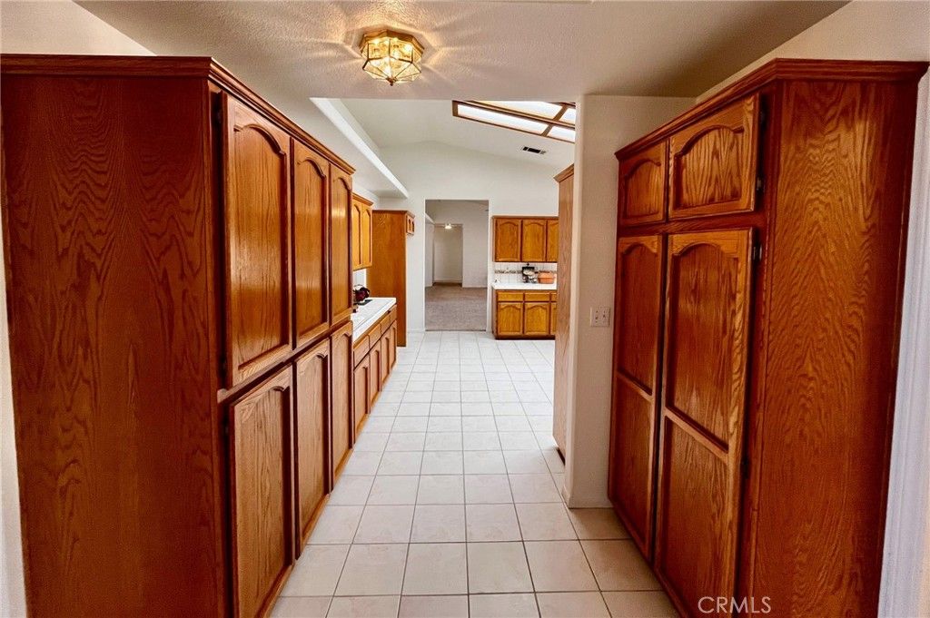 Image 35 of property listing at 20230 Quail Run Road, Apple Valley, CA 92308