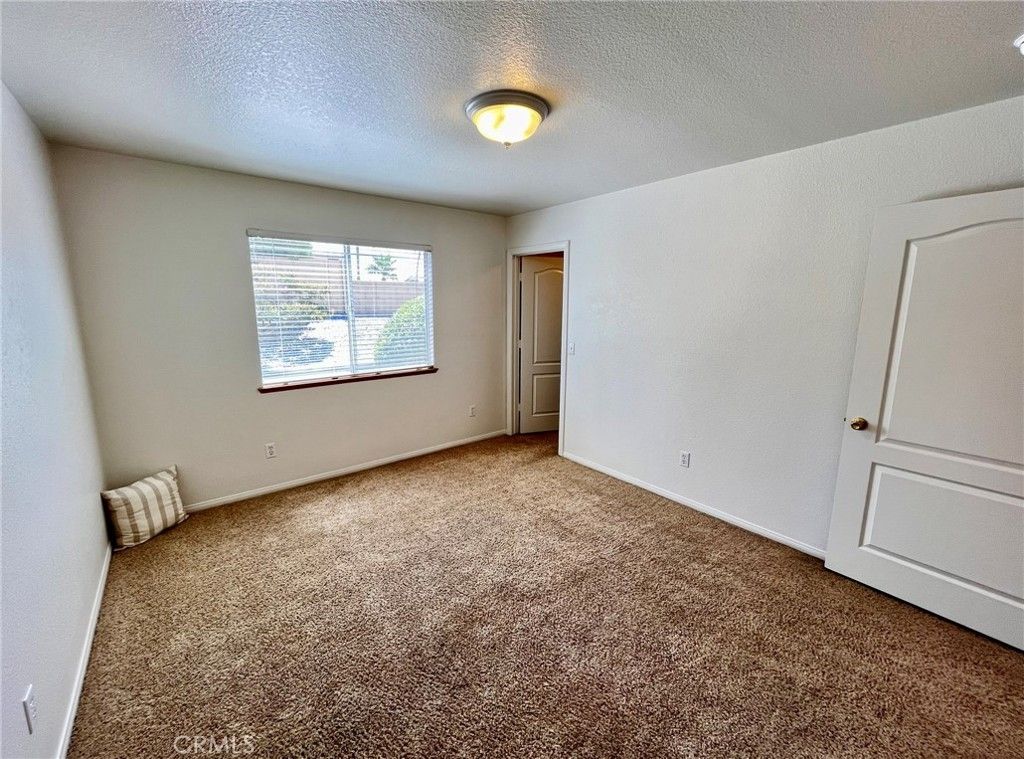 Image 39 of property listing at 20230 Quail Run Road, Apple Valley, CA 92308