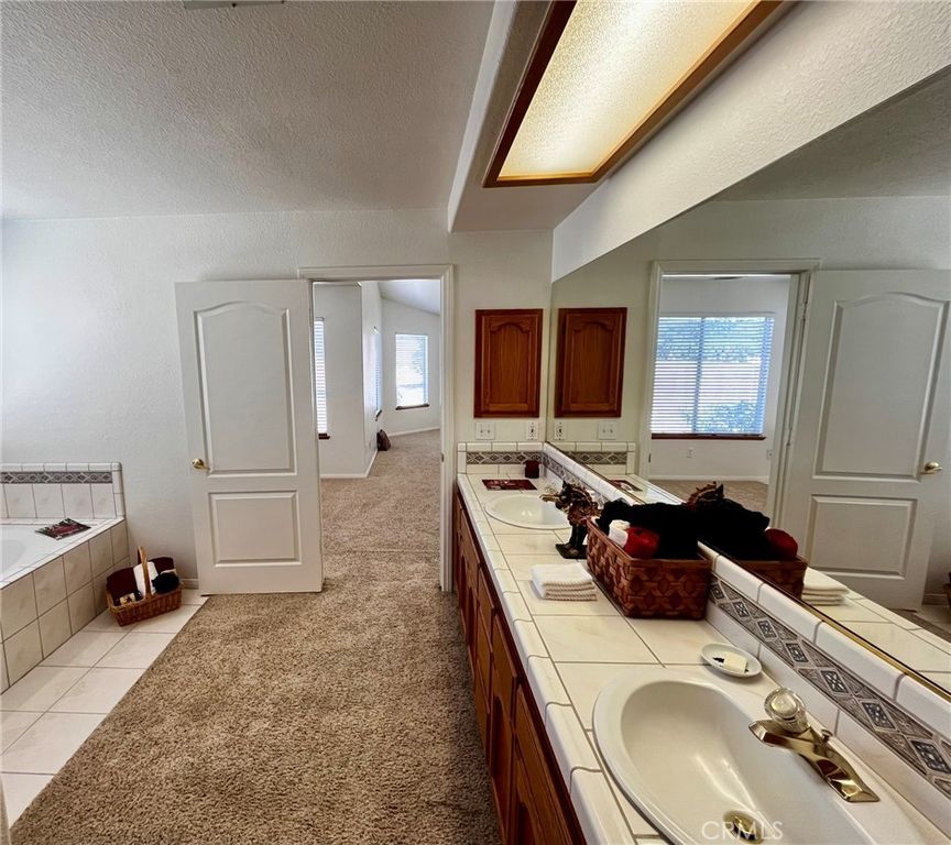 Image 51 of property listing at 20230 Quail Run Road, Apple Valley, CA 92308