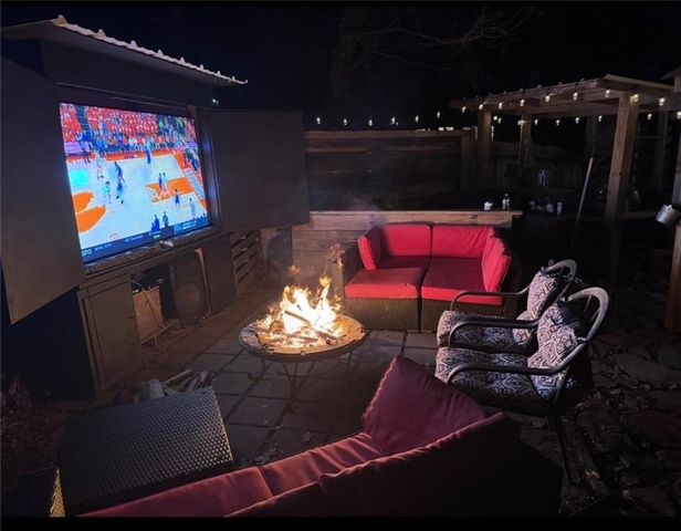 6376 S Skyline Drive, Douglasville, GA 30135