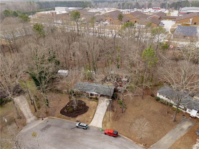 6376 S Skyline Drive, Douglasville, GA 30135