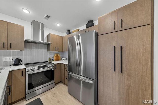 15 Lionshead Ridge Drive, Innsbrook, MO 63390