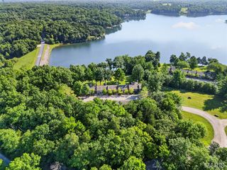 15 Lionshead Ridge Drive, Innsbrook, MO 63390