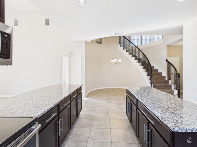 310 Hibiscus DR, Hutto, TX 78634