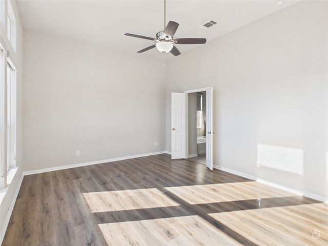 310 Hibiscus DR, Hutto, TX 78634