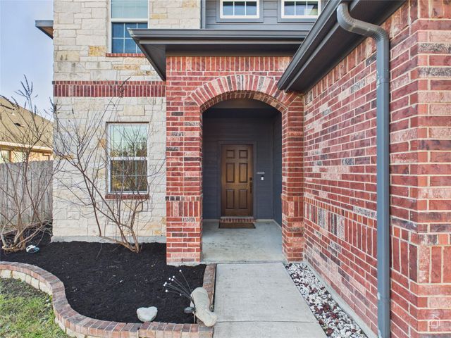 310 Hibiscus DR, Hutto, TX 78634