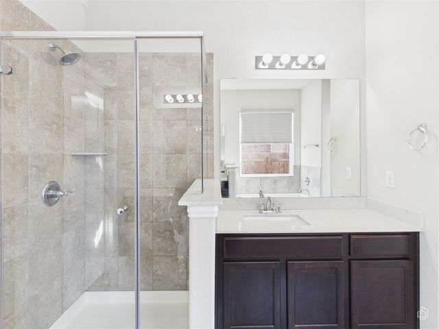 310 Hibiscus DR, Hutto, TX 78634