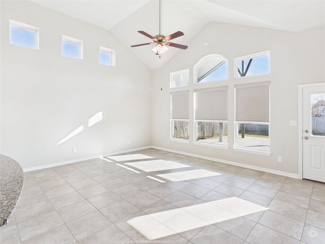 310 Hibiscus DR, Hutto, TX 78634