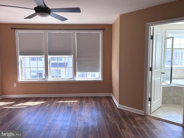 9623 SMITHVIEW PL, Lanham, MD 20706