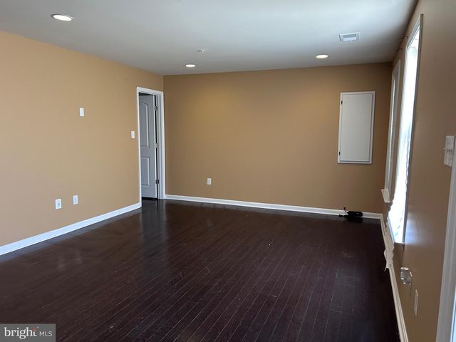 9623 SMITHVIEW PL, Lanham, MD 20706