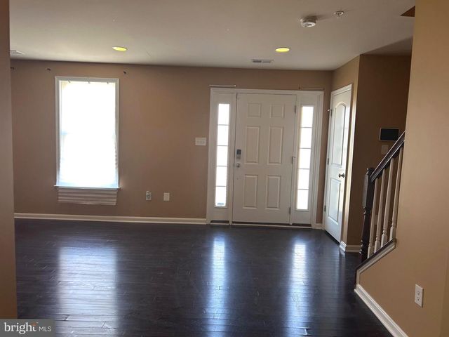 9623 SMITHVIEW PL, Lanham, MD 20706