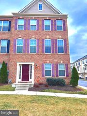 9623 SMITHVIEW PL, Lanham, MD 20706