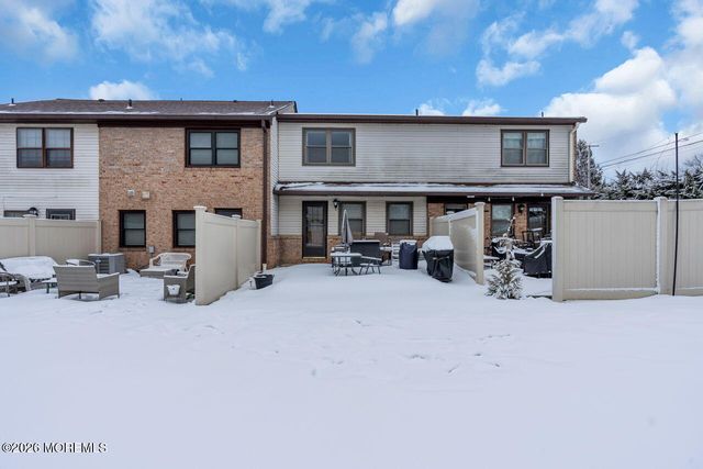 81 Village Green Way, Hazlet, NJ 07730