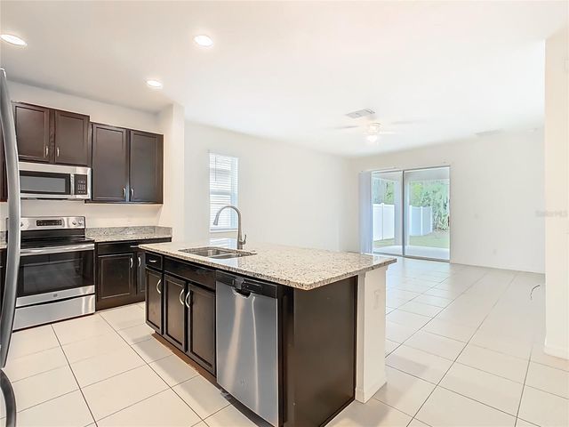 806 BENJAMIN TRAIL, Davenport, FL 33837