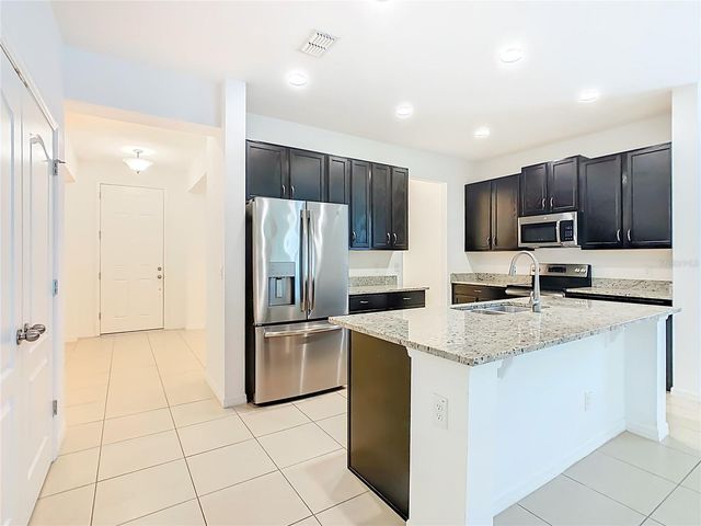 806 BENJAMIN TRAIL, Davenport, FL 33837