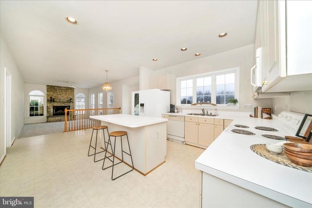 6329 BELMONT CIR, Mount Airy, MD 21771