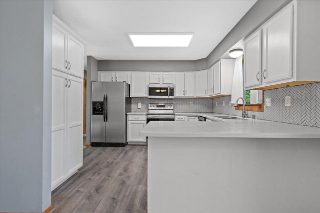 1415 S 167th STREET, New Berlin, WI 53151