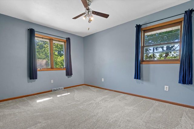 1415 S 167th STREET, New Berlin, WI 53151
