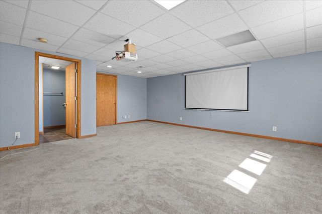 1415 S 167th STREET, New Berlin, WI 53151