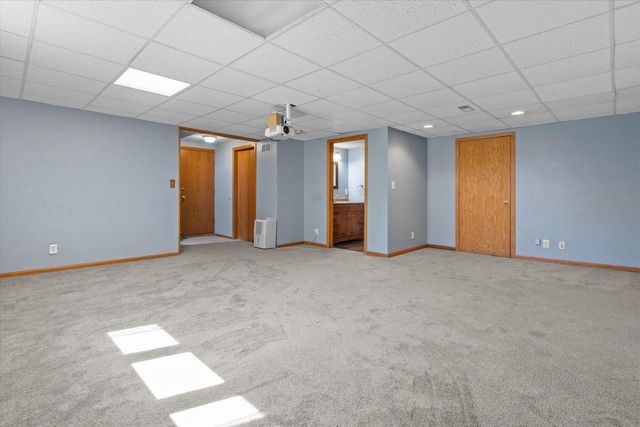 1415 S 167th STREET, New Berlin, WI 53151