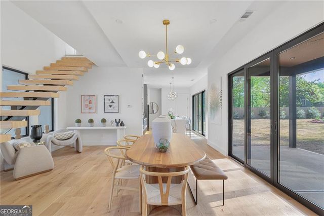 3270 Lee Street SE, Smyrna, GA 30080