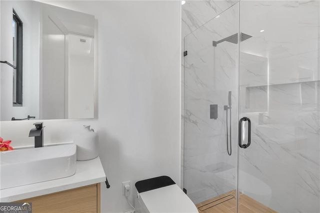 3270 Lee Street SE, Smyrna, GA 30080