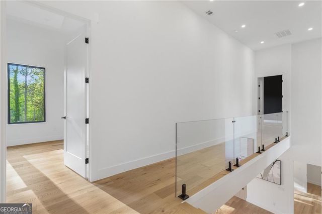 3270 Lee Street SE, Smyrna, GA 30080