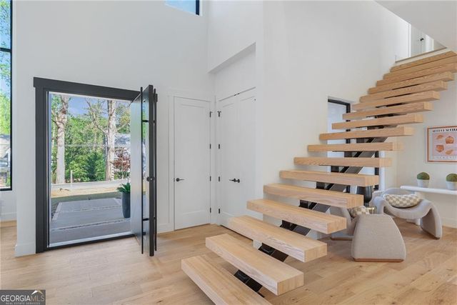 3270 Lee Street SE, Smyrna, GA 30080