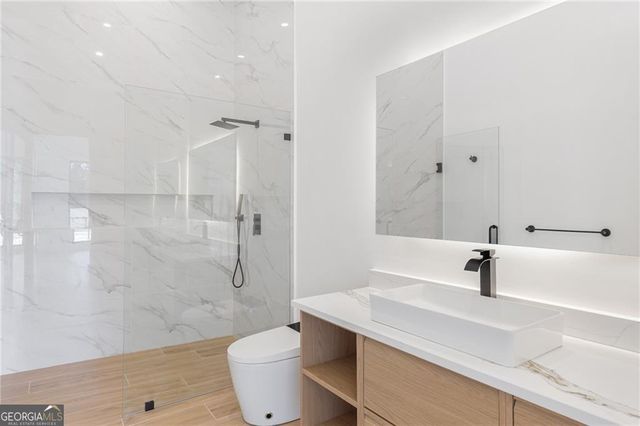 3270 Lee Street SE, Smyrna, GA 30080