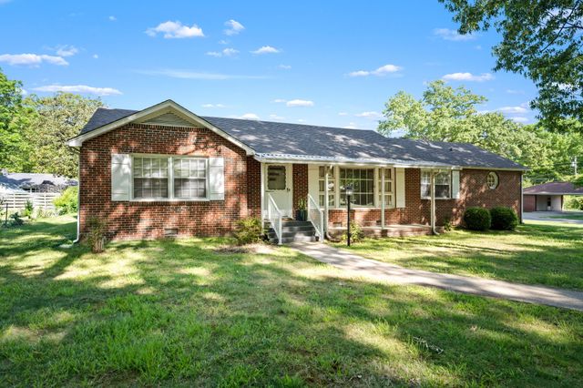 400 EDGEWOOD DRIVE, Tullahoma, TN 37388