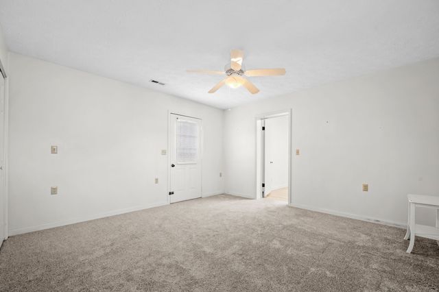 400 EDGEWOOD DRIVE, Tullahoma, TN 37388