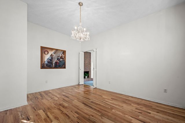 400 EDGEWOOD DRIVE, Tullahoma, TN 37388