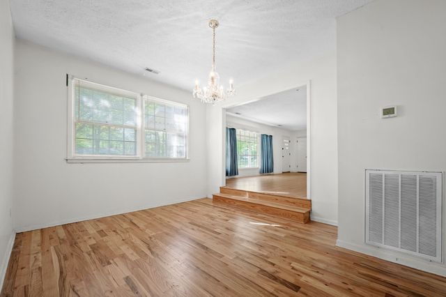 400 EDGEWOOD DRIVE, Tullahoma, TN 37388