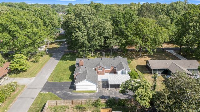 400 EDGEWOOD DRIVE, Tullahoma, TN 37388