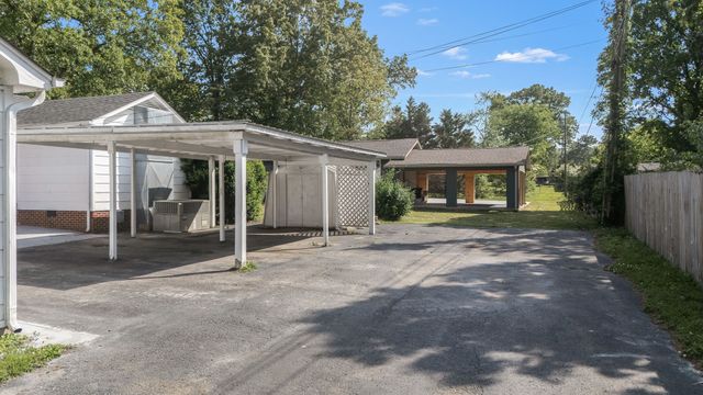 400 EDGEWOOD DRIVE, Tullahoma, TN 37388