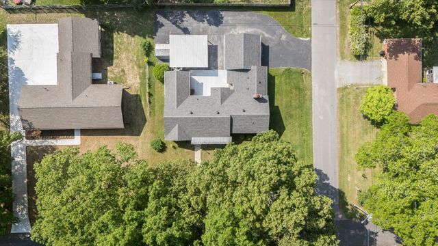 400 EDGEWOOD DRIVE, Tullahoma, TN 37388