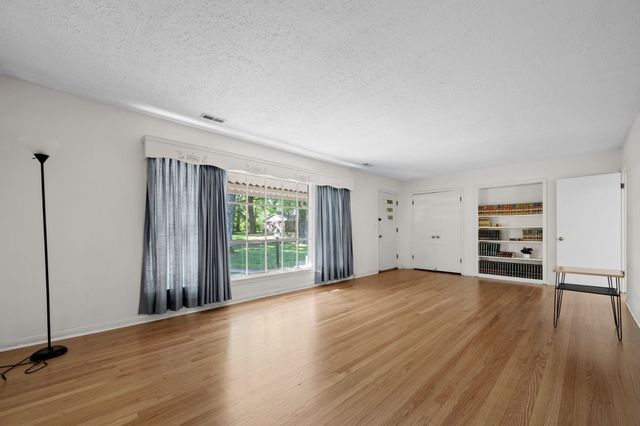 400 EDGEWOOD DRIVE, Tullahoma, TN 37388