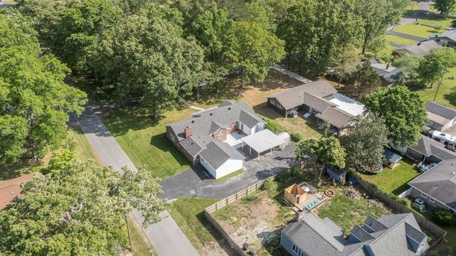 400 EDGEWOOD DRIVE, Tullahoma, TN 37388