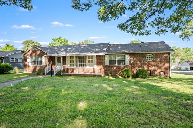 400 EDGEWOOD DRIVE, Tullahoma, TN 37388
