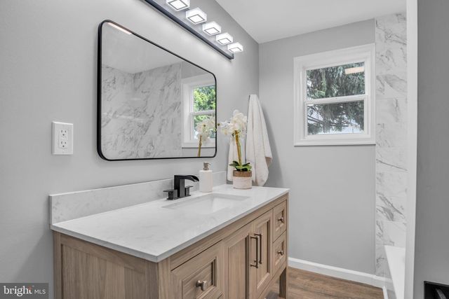 77 MOULSTOWN RD, Abbottstown, PA 17301