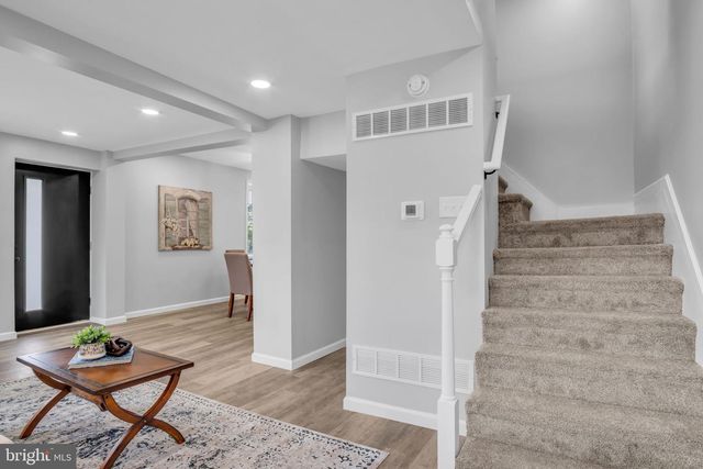77 MOULSTOWN RD, Abbottstown, PA 17301