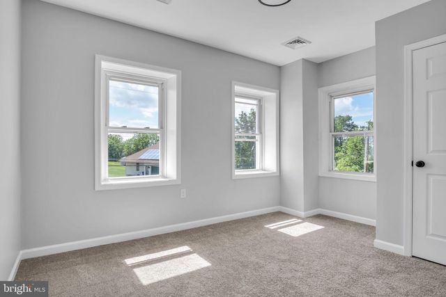 77 MOULSTOWN RD, Abbottstown, PA 17301