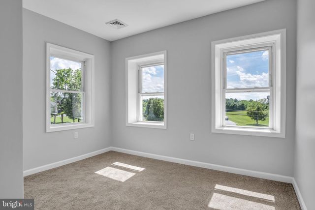 77 MOULSTOWN RD, Abbottstown, PA 17301