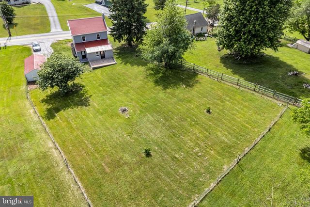 77 MOULSTOWN RD, Abbottstown, PA 17301