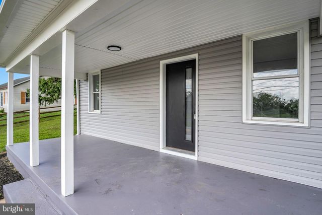 77 MOULSTOWN RD, Abbottstown, PA 17301