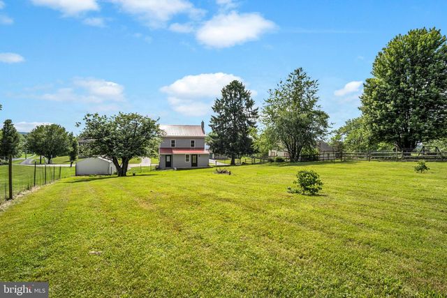 77 MOULSTOWN RD, Abbottstown, PA 17301